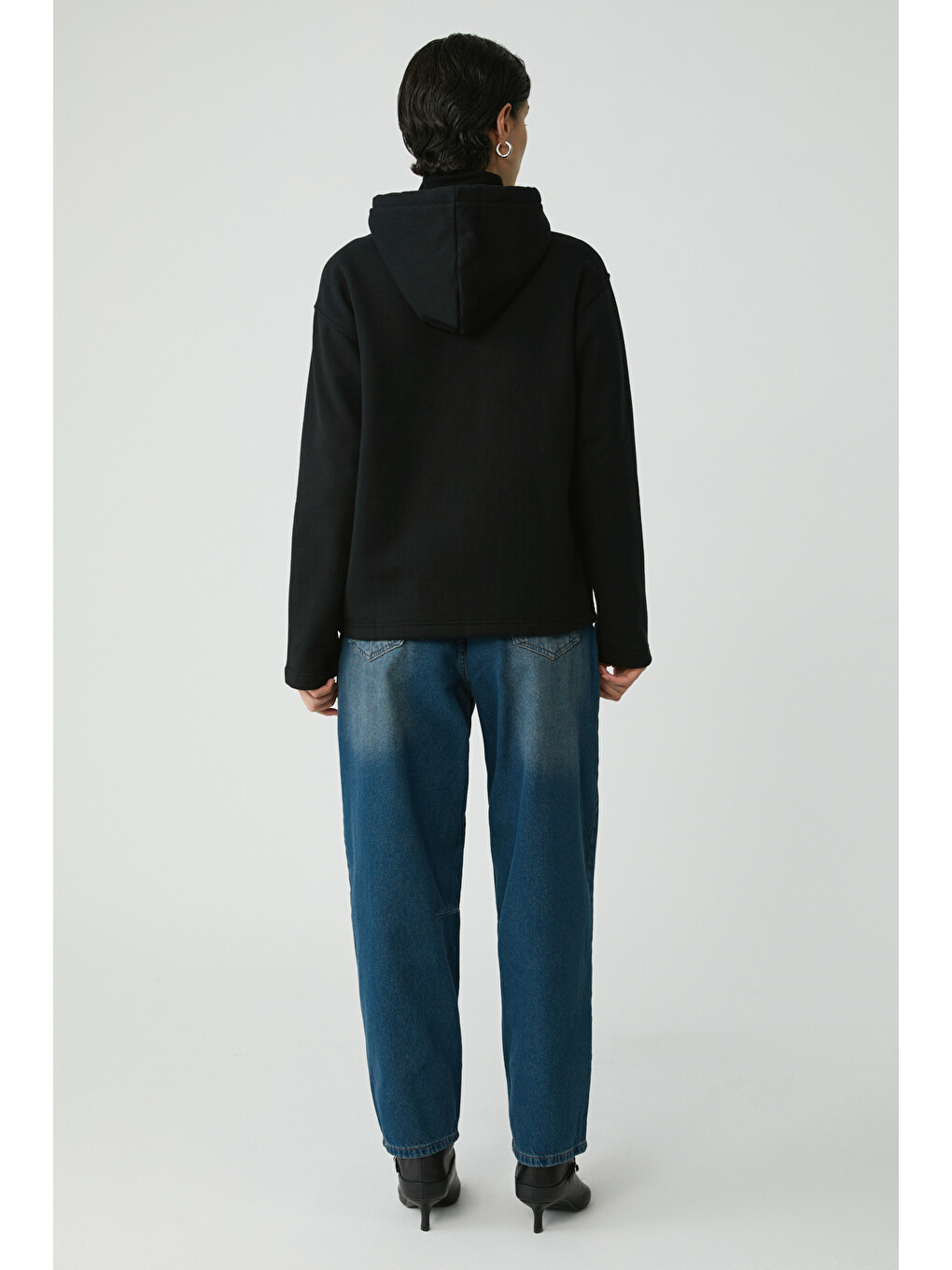 Pıper Kadın Içi Polarlı Yumuşacık Comfort Fit Kapüşonlu Kanguru Cepli Siyah Sweatshirt-4