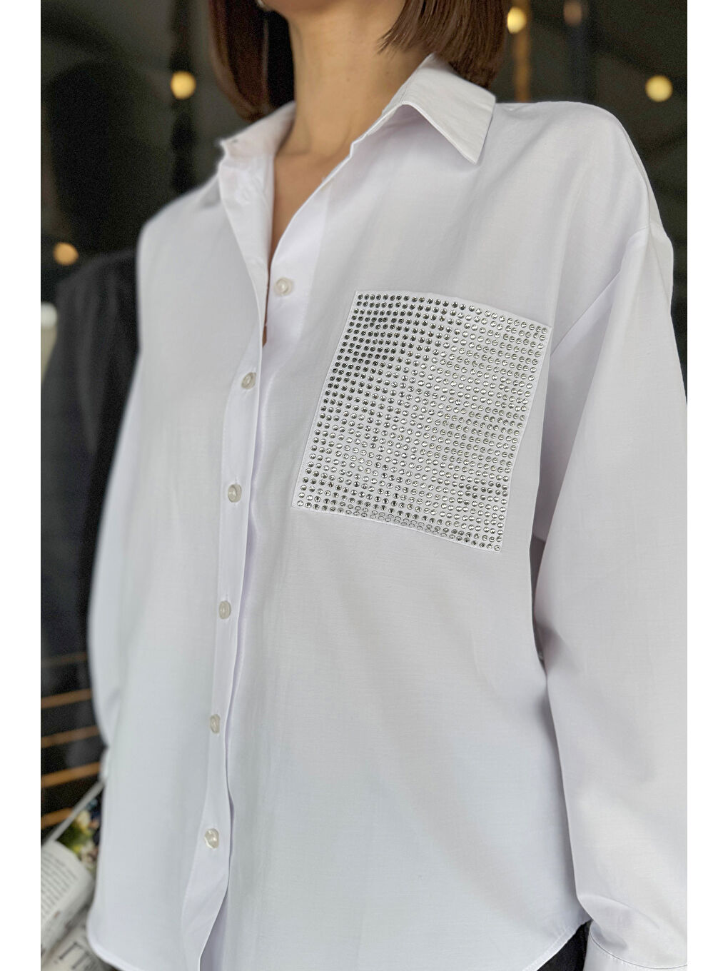 Beyaz Taş İşlemeli Oversize Kadın Gömlek-3