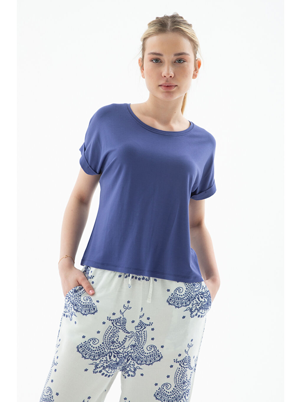 İndigo Comfort Fit Bisiklet Yaka Bluz 25Y0519K1