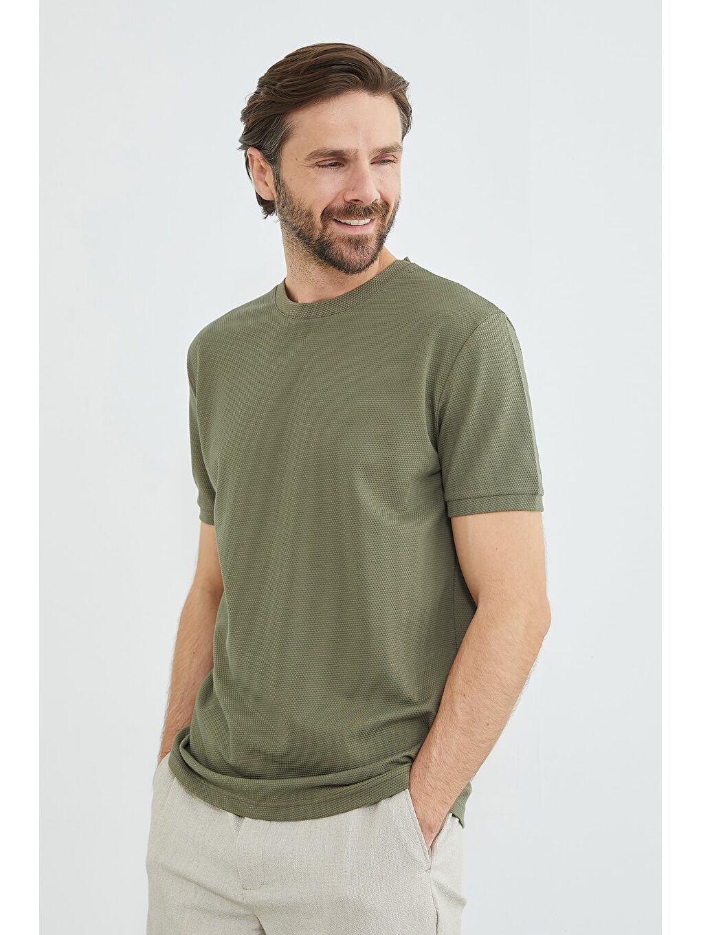 Haki Petek Kumaş Bisiklet Yaka Tişört-1