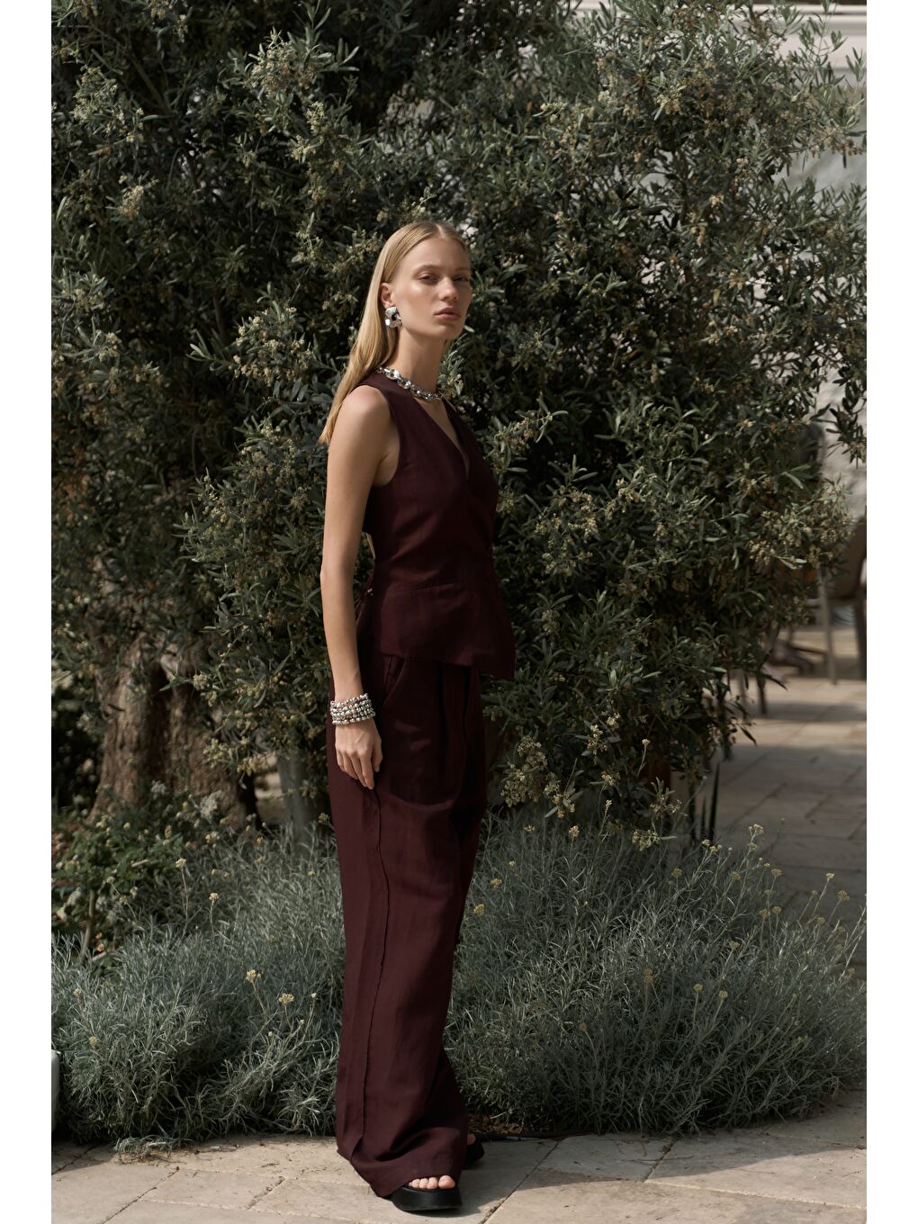 Nagmetah Sırt Pencereli Bordo Yelek Pantolon Takım-1