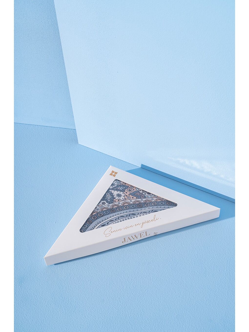 Ekru Kadın Etnik Desen Soft Alinda Şal-2