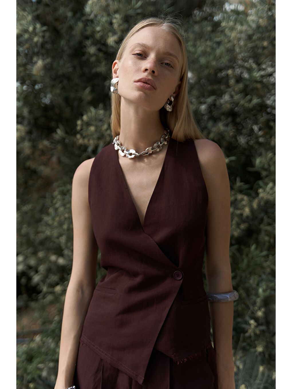 Nagmetah Sırt Pencereli Bordo Yelek Pantolon Takım-4