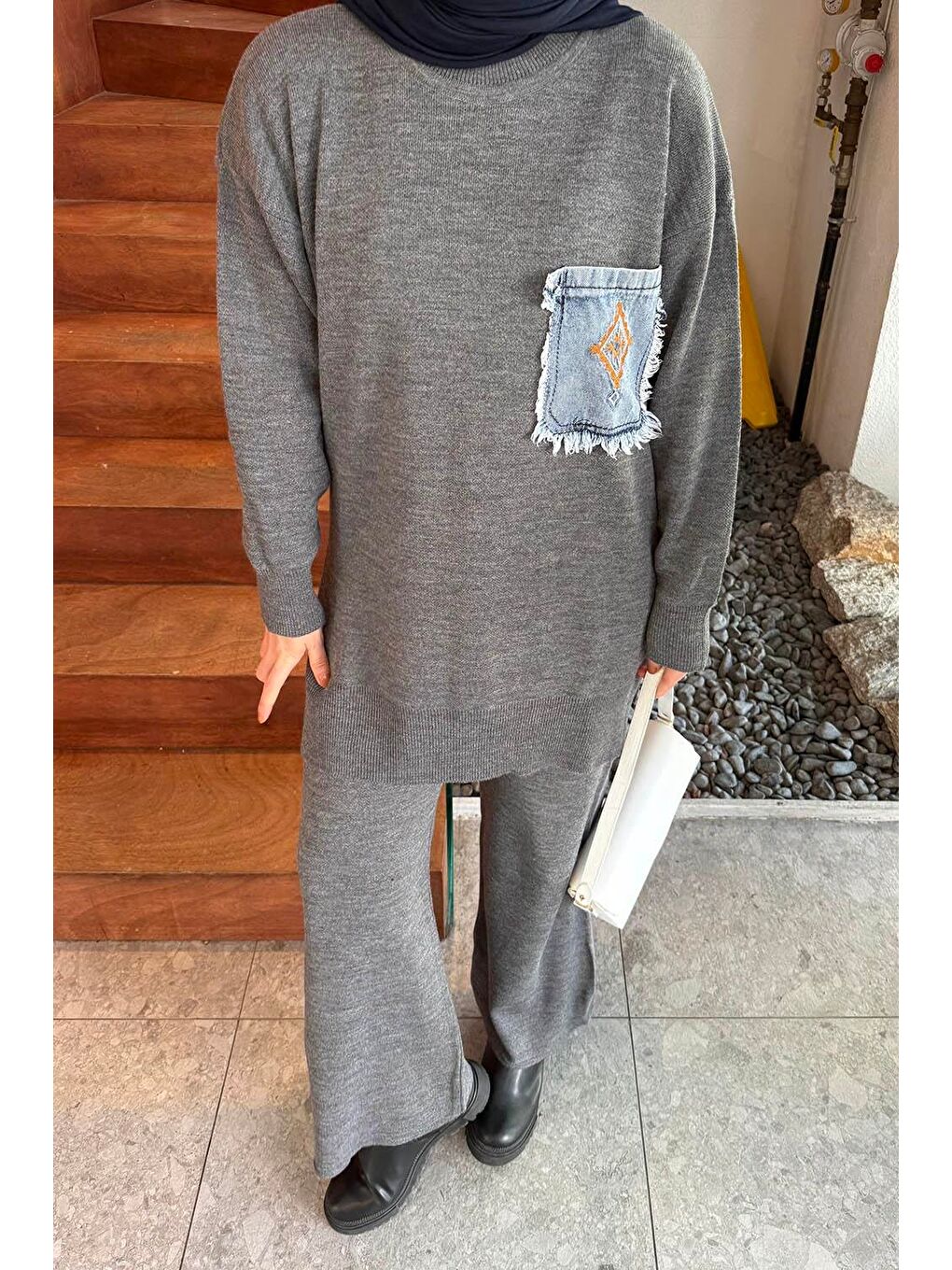 Gri Cep Detaylı Triko Takım Füme-2