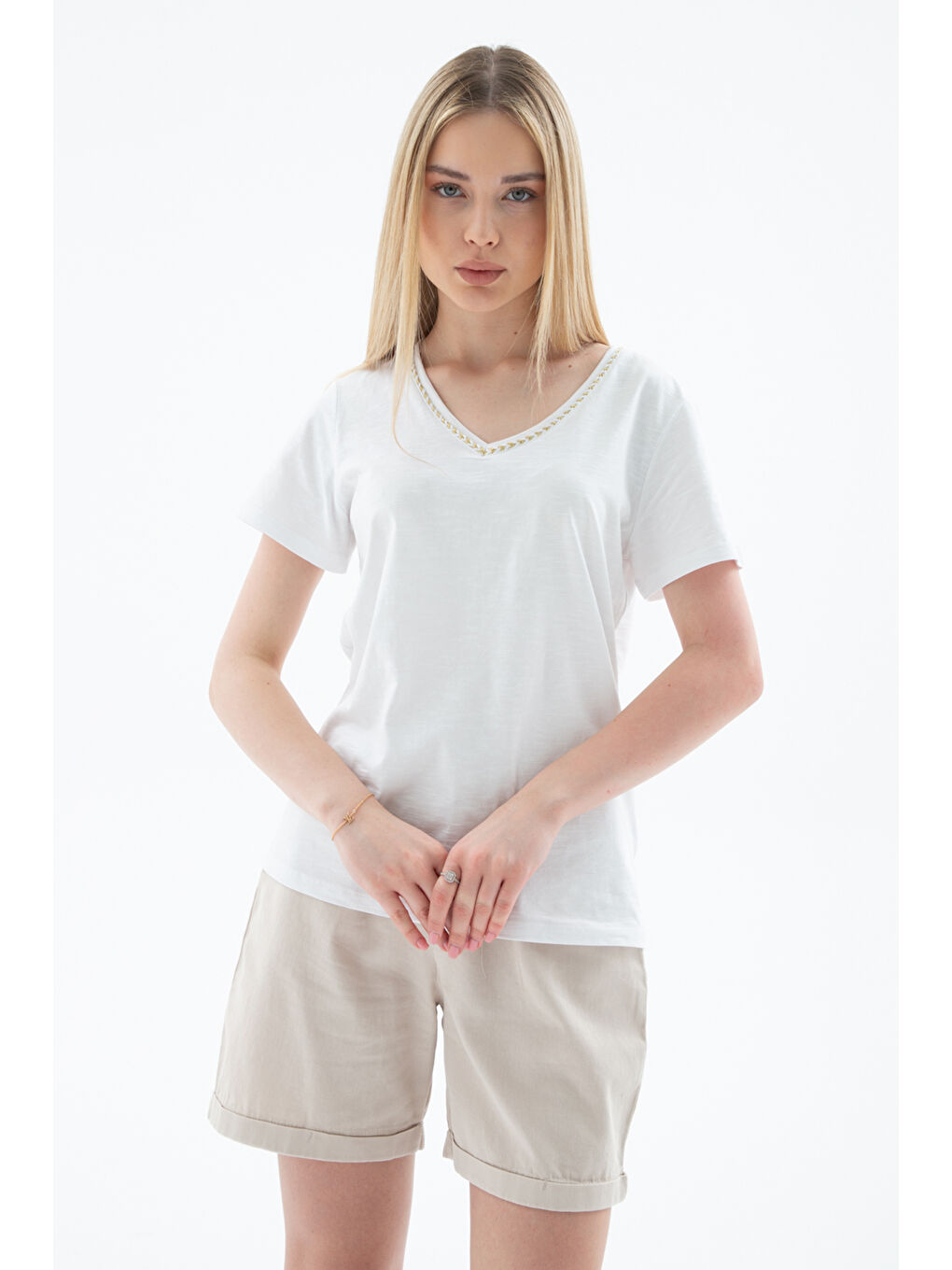 Beyaz % 100 Pamuk Regular Fit V Yaka T Shirt 25Y0478K1-1