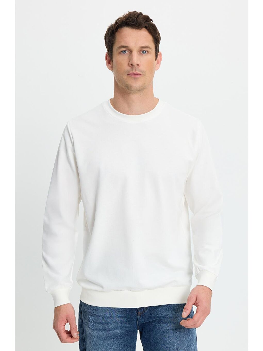 Erkek Relax Fit Rahat Kesim %100 Pamuk 2 İplik Bisiklet Yaka Beyaz Sweatshirt