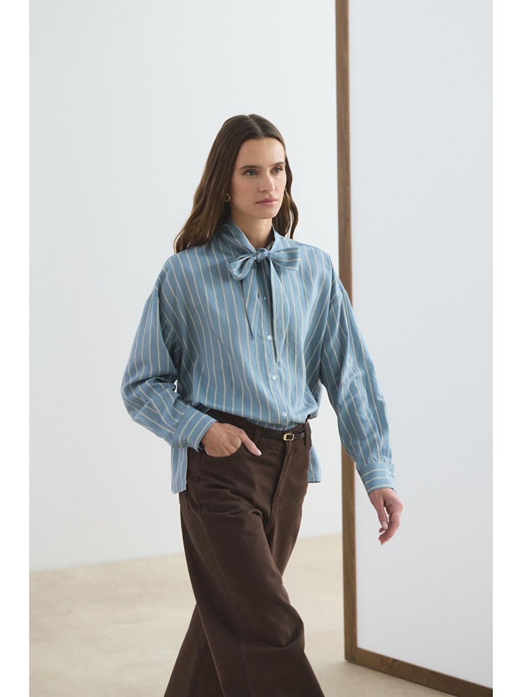 Fularlı Çizgili Gömlek Açık  Mavi-4