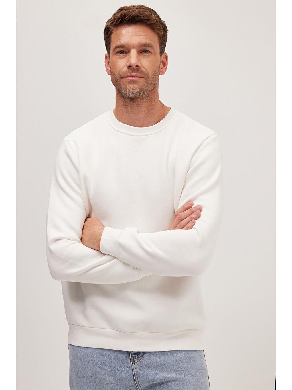 Unisex Relax Fit Rahat Kesim Pamuklu Yumuşak Dokulu İçi Polarlı Beyaz Bisiklet Yaka Sweatshirt-3