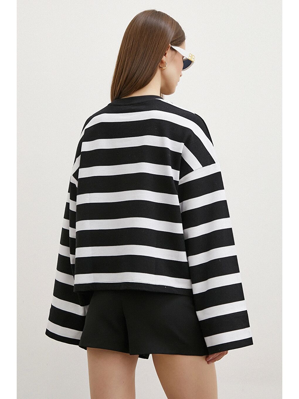 Geniş Kollu Çizgili Kazak Siyah-5