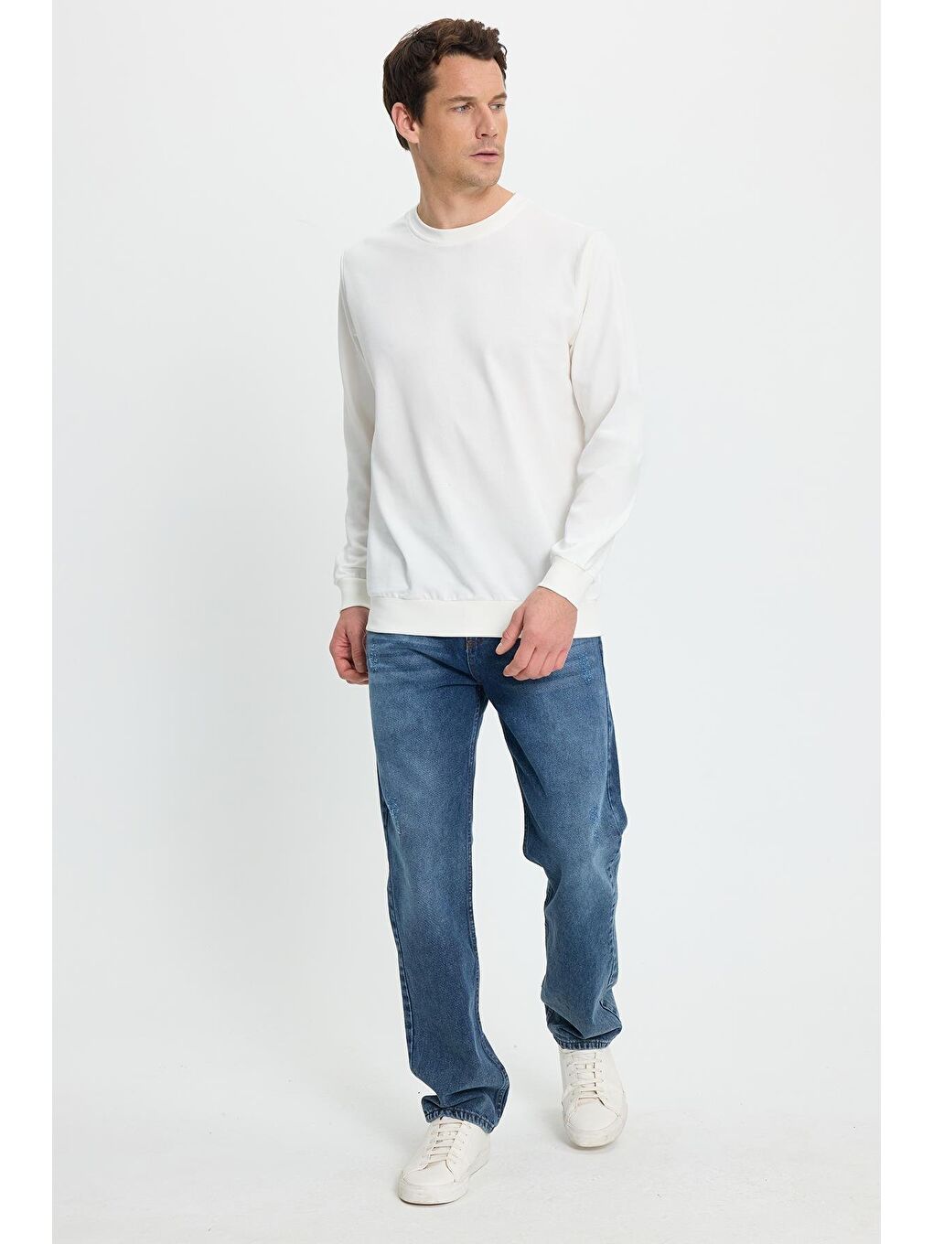 Erkek Relax Fit Rahat Kesim %100 Pamuk 2 İplik Bisiklet Yaka Beyaz Sweatshirt-4