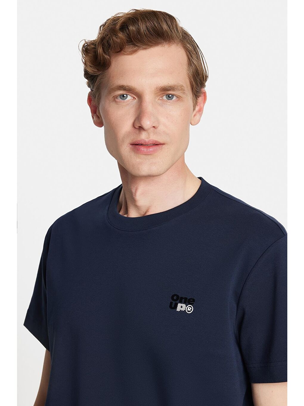 Relax Fit Rahat Kesim Pamuklu Ön Ve Arka Baskı Ve Nakış Detaylı Bisiklet Yaka Lacivert Erkek Tişört-1