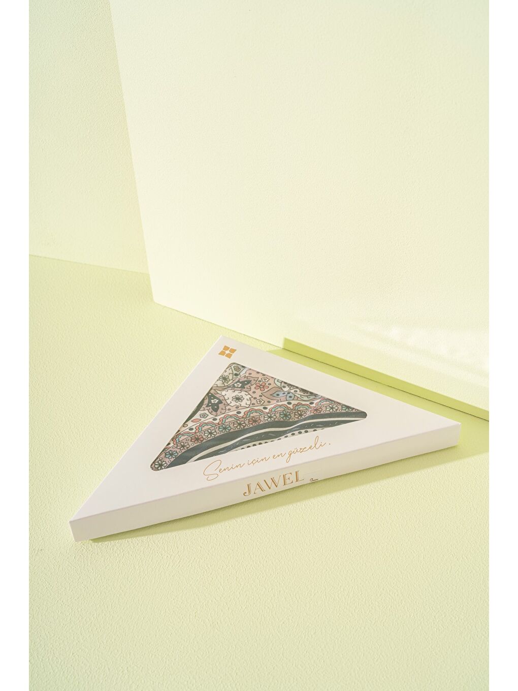 Gri Kadın Etnik Desen Soft Alinda Şal-2