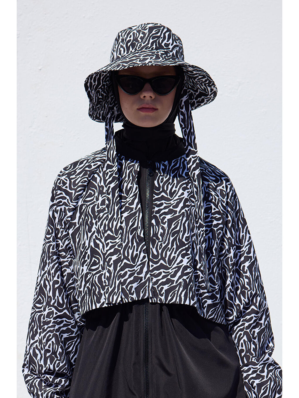 Bej Bağlamalı Bucket Şapka Zebra-2