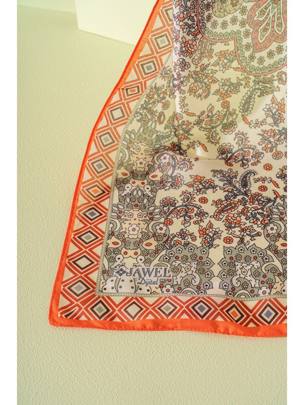 Turuncu Kadın Etnik Desen Soft Alinda Şal-1