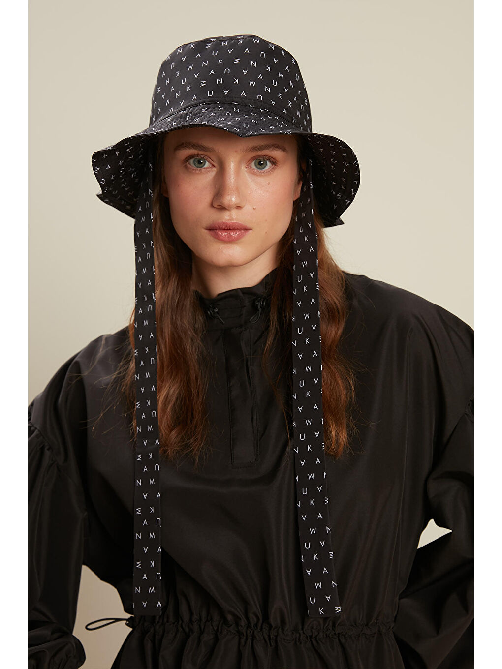 Siyah Bağlamalı Bucket Şapka Logo-1