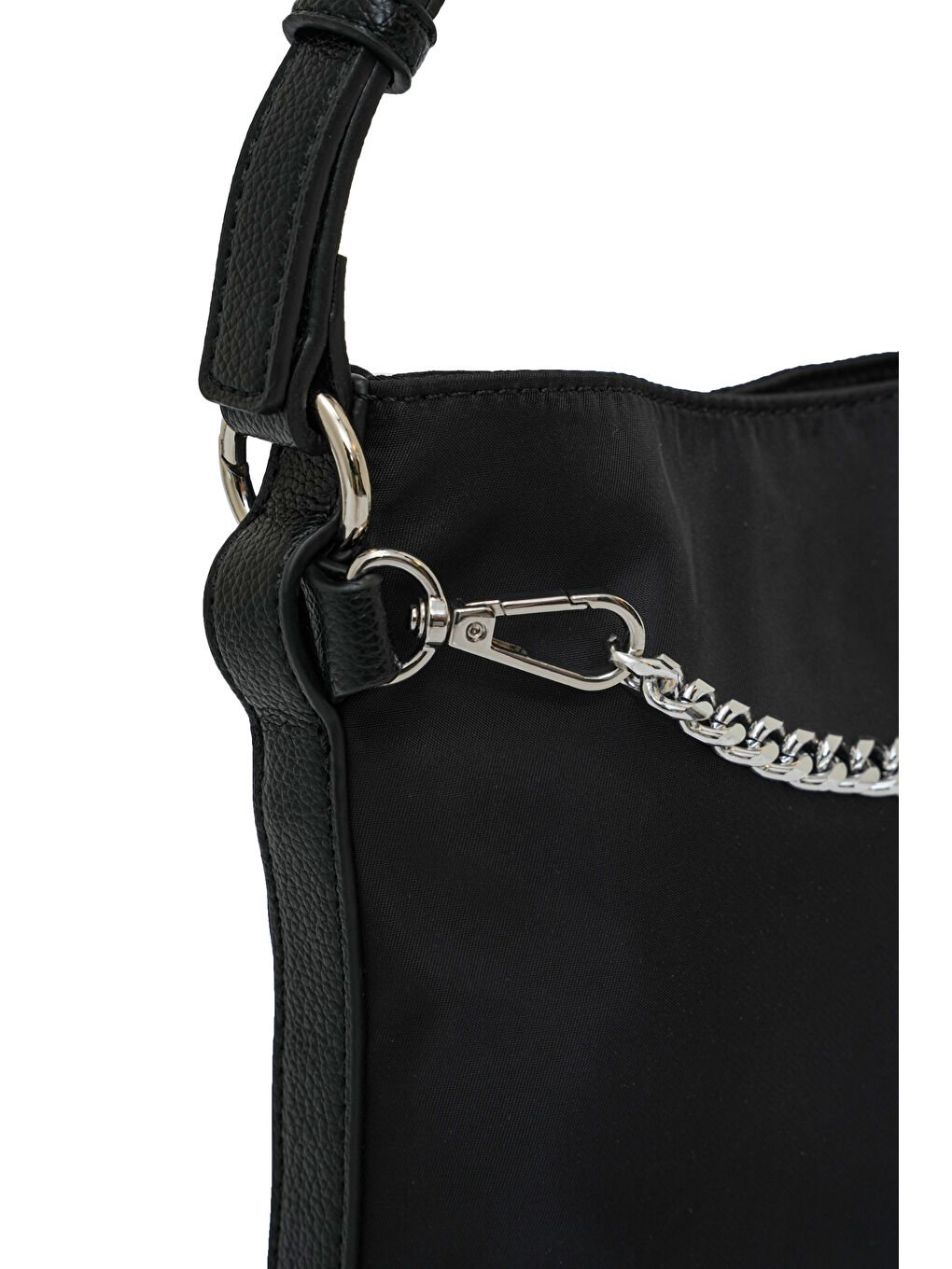 Siyah Zincir Detaylı Çapraz Askılı Kadın Çanta MB16-3