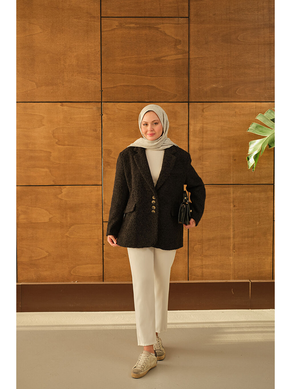 Kadın Düğme Detay Kırçıllı Ceket Siyah-4