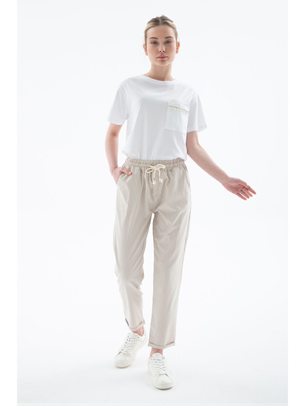 Bej Comfort Fit Lastikli Çizgili Pantolon 25Y0344K1-2