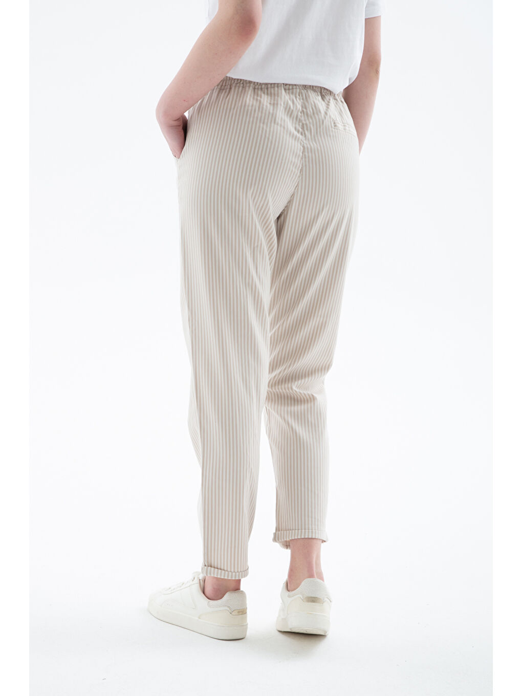 Bej Comfort Fit Lastikli Çizgili Pantolon 25Y0344K1-4