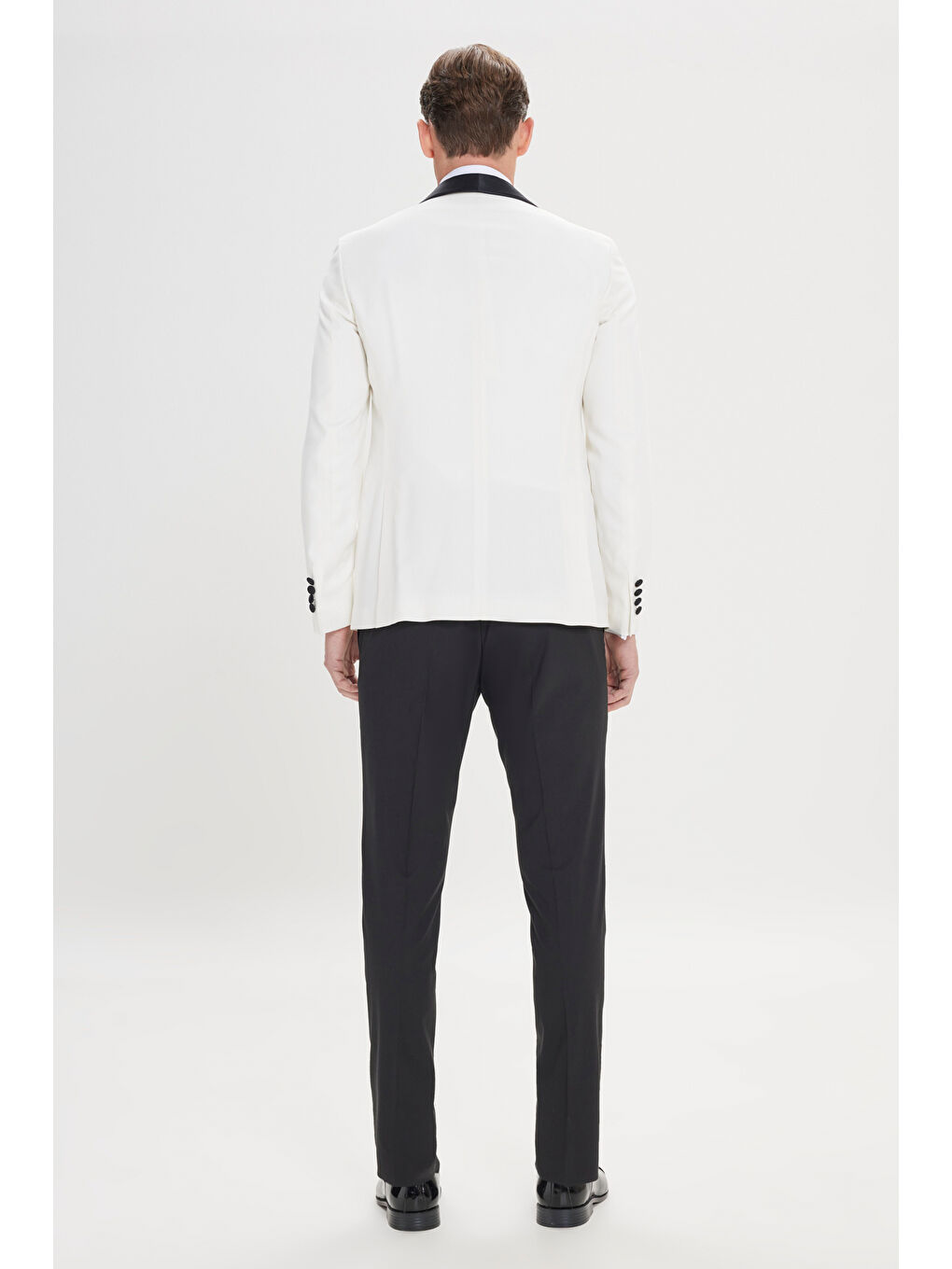 Erkek Beyaz Slim Fit Dar Kesim Şal Yaka Armürlü Çift Fleto Cepli Damatlık Smokin Takımı-7