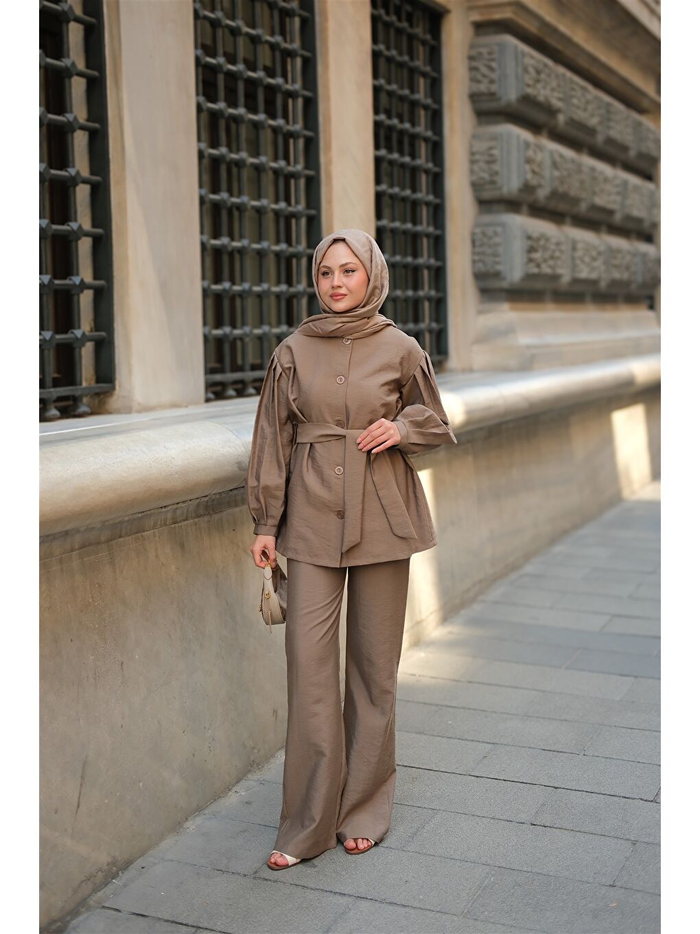 Kahverengi Kadın Pile Detaylı Kuşaklı İkili Takım Sütlü Kahve-1