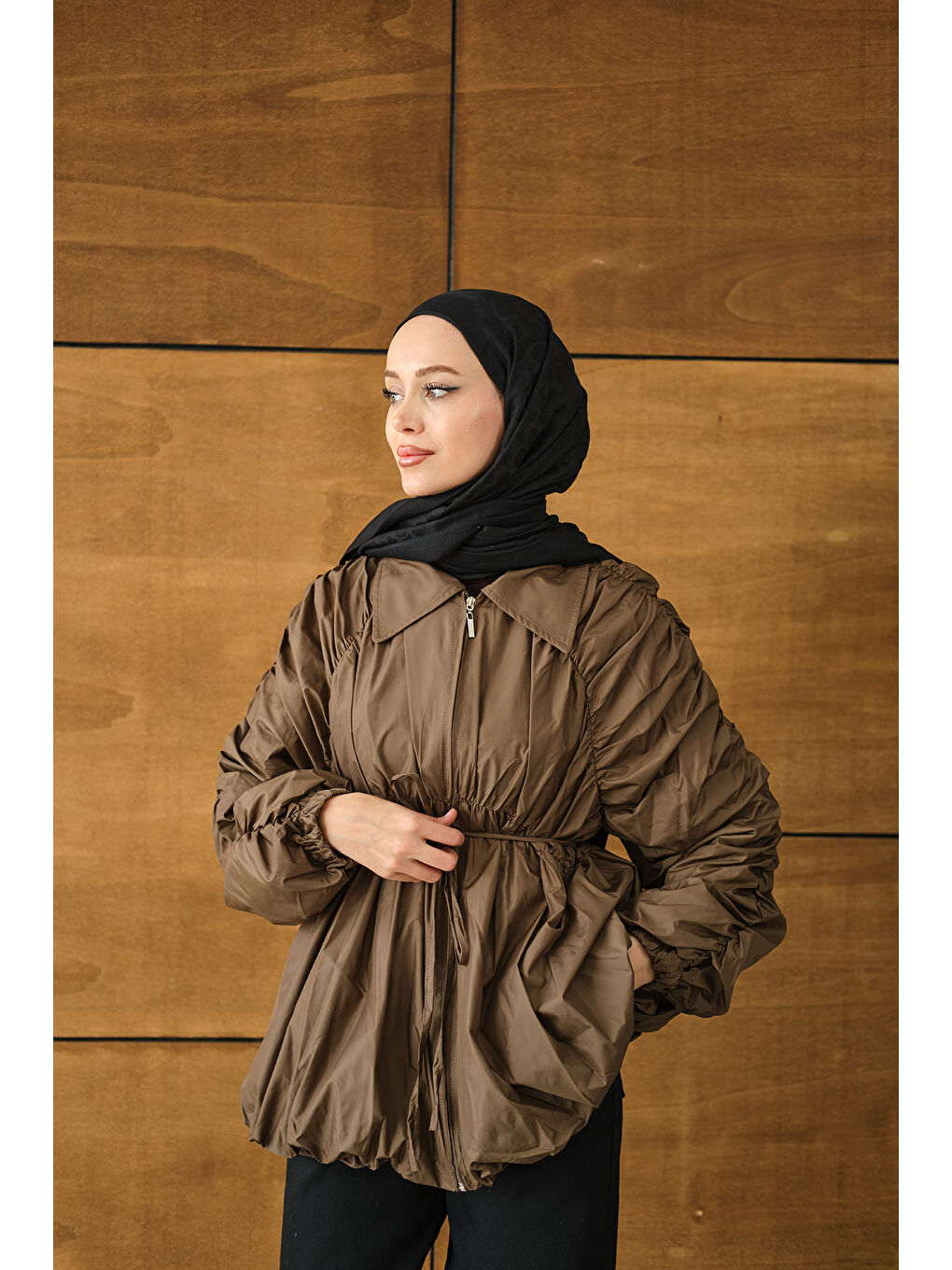 Kadın Büzgü Detay Paraşüt Ceket Kahverengi-2