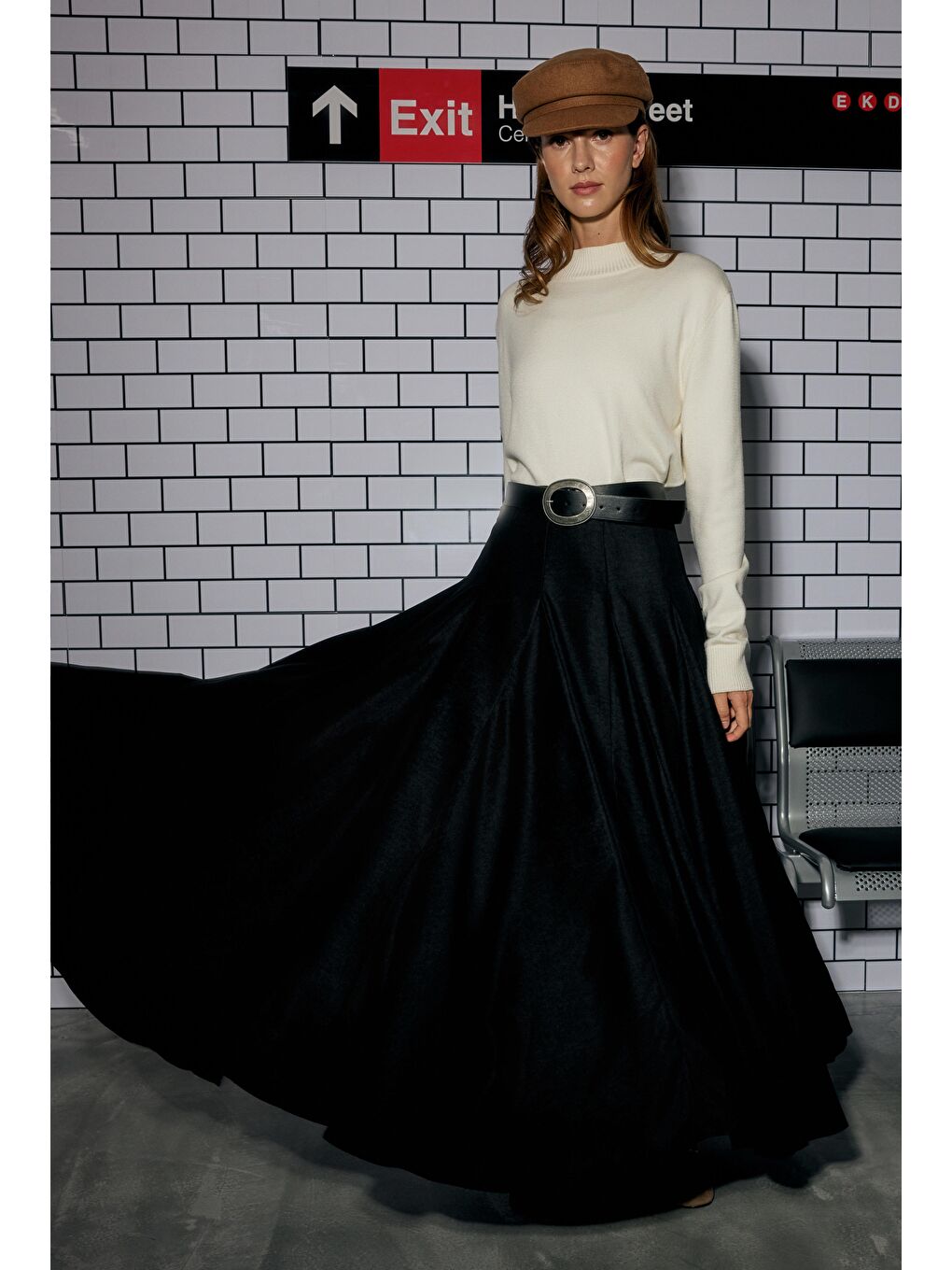 Volanlı Süet Etek Siyah-1
