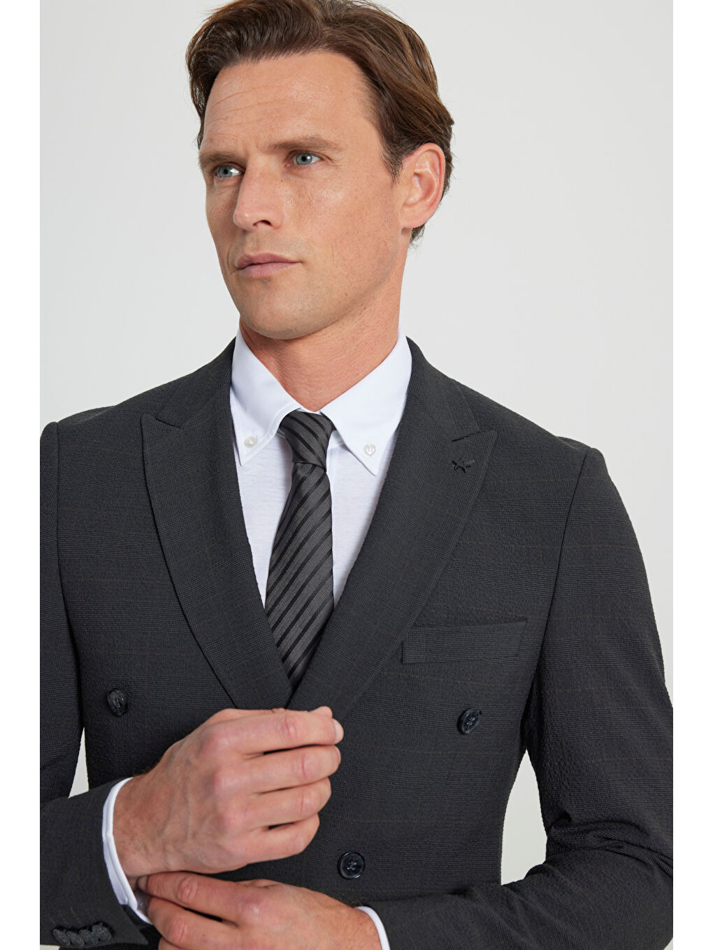 Erkek Antrasit-Kahverengi Ekstra Slim Fit Dar Kesim Kırlangıç Yaka Kapak Cepli Gofre Desenli Esnek-3