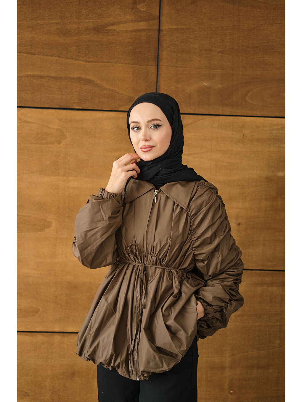 Kadın Büzgü Detay Paraşüt Ceket Kahverengi-3