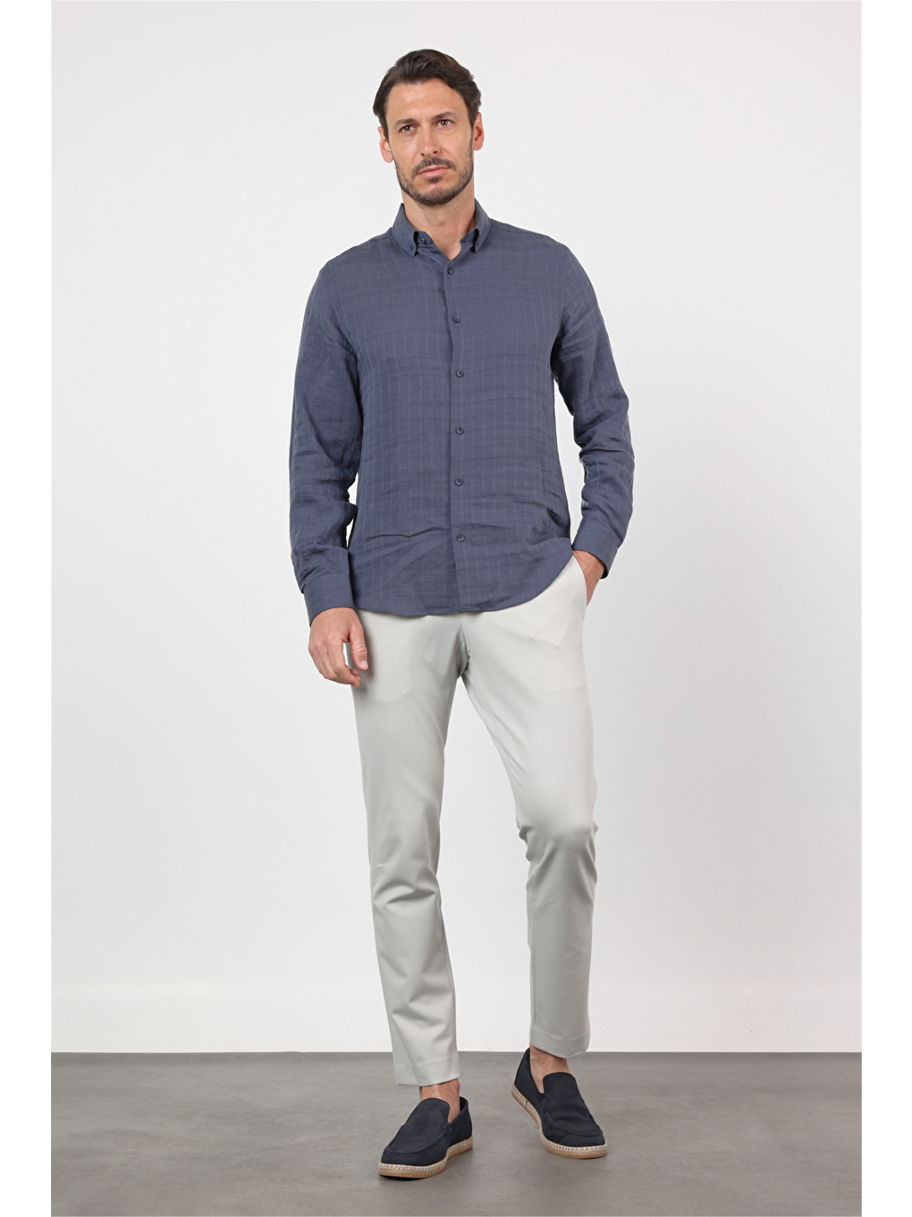 İndigo Düğmeli Yaka Uzun Kol Cepsiz Slim Fit Gömlek 1004260165-1