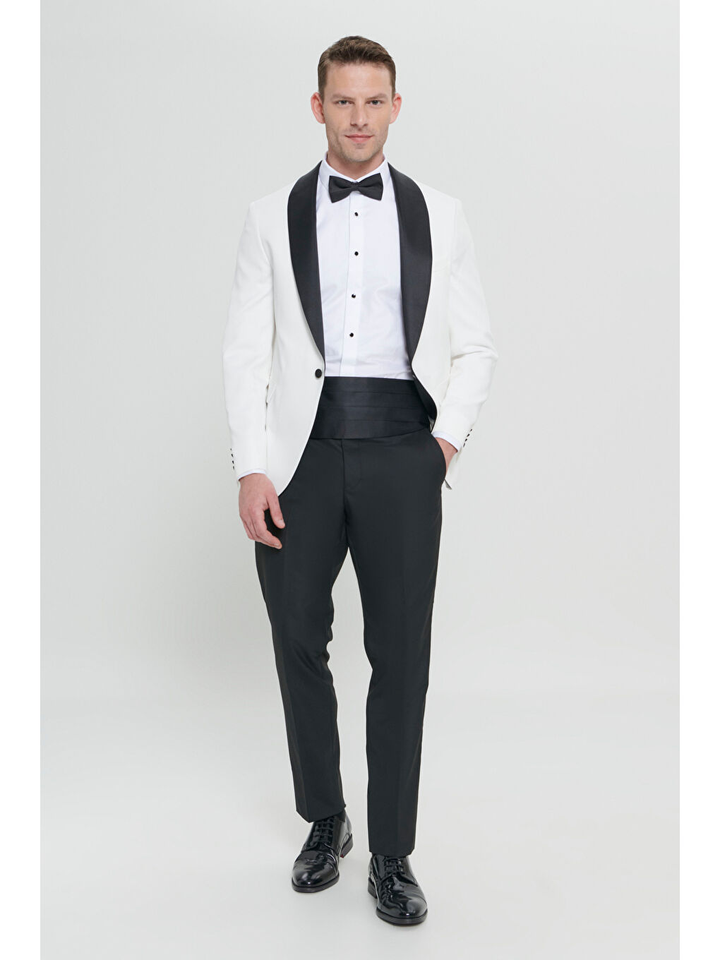 Erkek Beyaz-Siyah Slim Fit Dar Kesim Şal Yaka Armürlü Smokin Takım-1