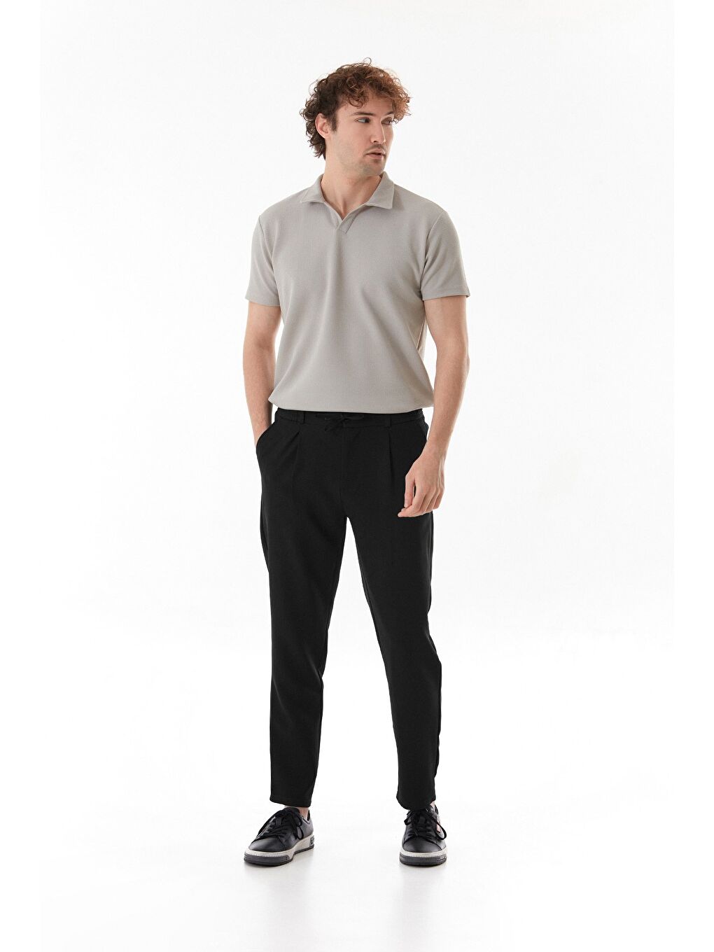 Siyah Beli Lastikli Bağlamalı Regular Fit Erkek Pantolon-3