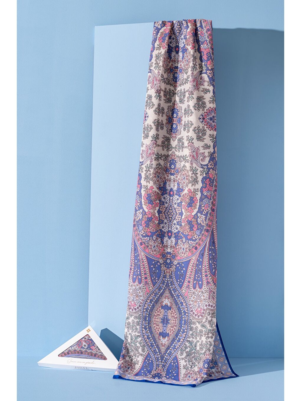 İndigo Kadın Etnik Desen Soft Alinda Şal