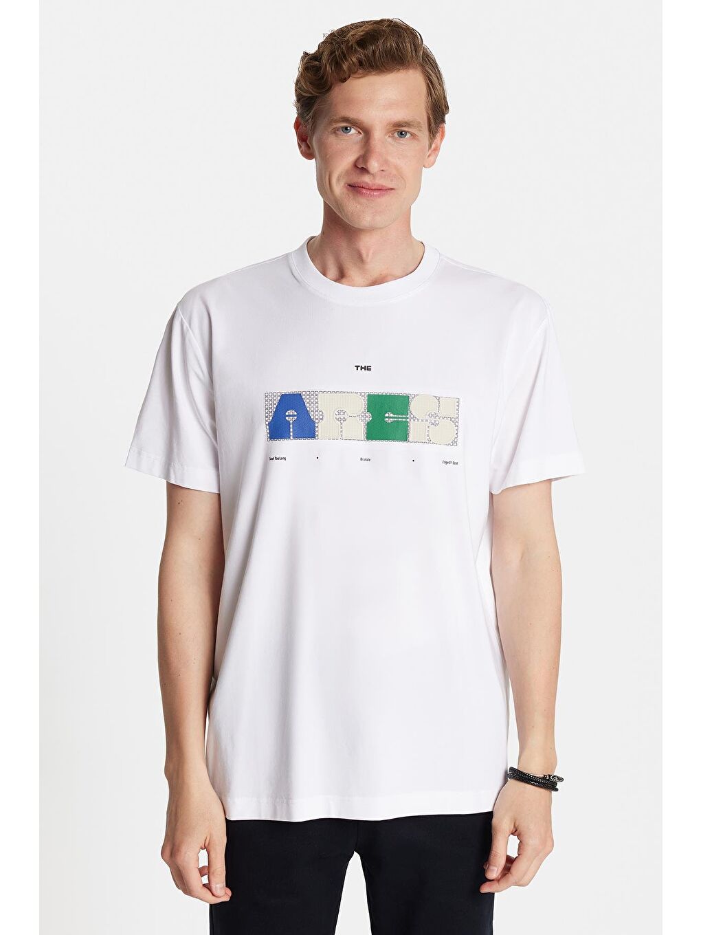 Relax Fit Rahat Kesim Pamuklu Ön Baskı Detaylı Bisiklet Yaka Beyaz Erkek Tişört