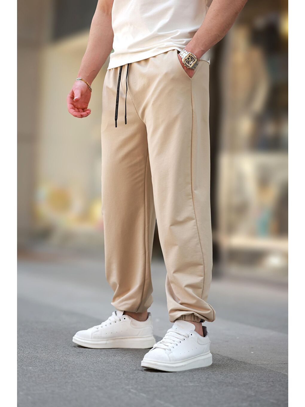 Bej Rahat Kesim Paçası Lastikli Erkek Eşofman Altı E6573