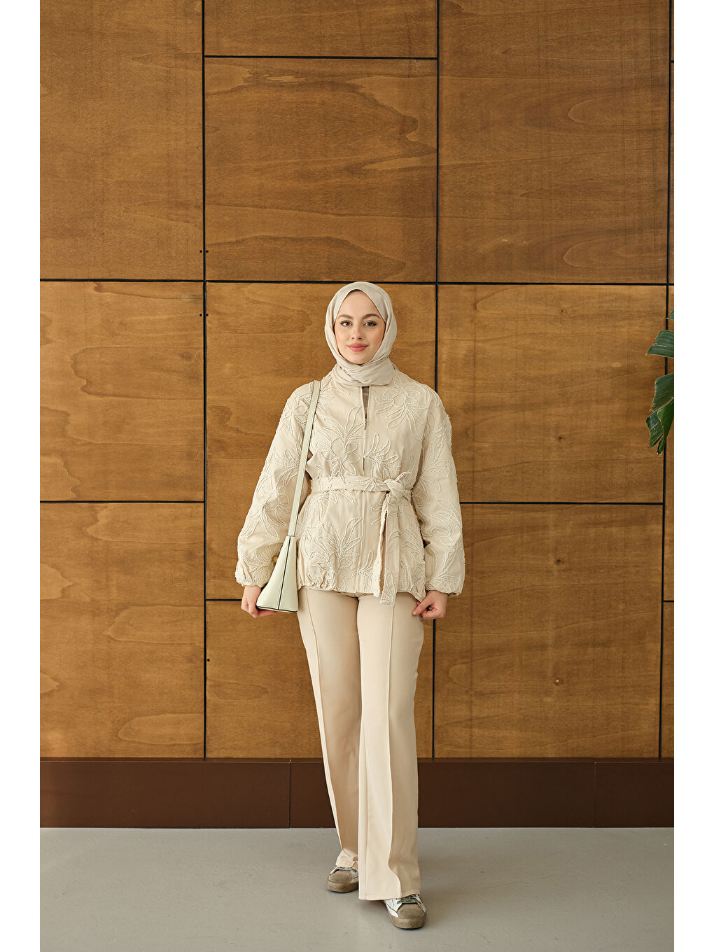 Kadın Gabardin Nakışlı Bomber Ceket Ekru-2