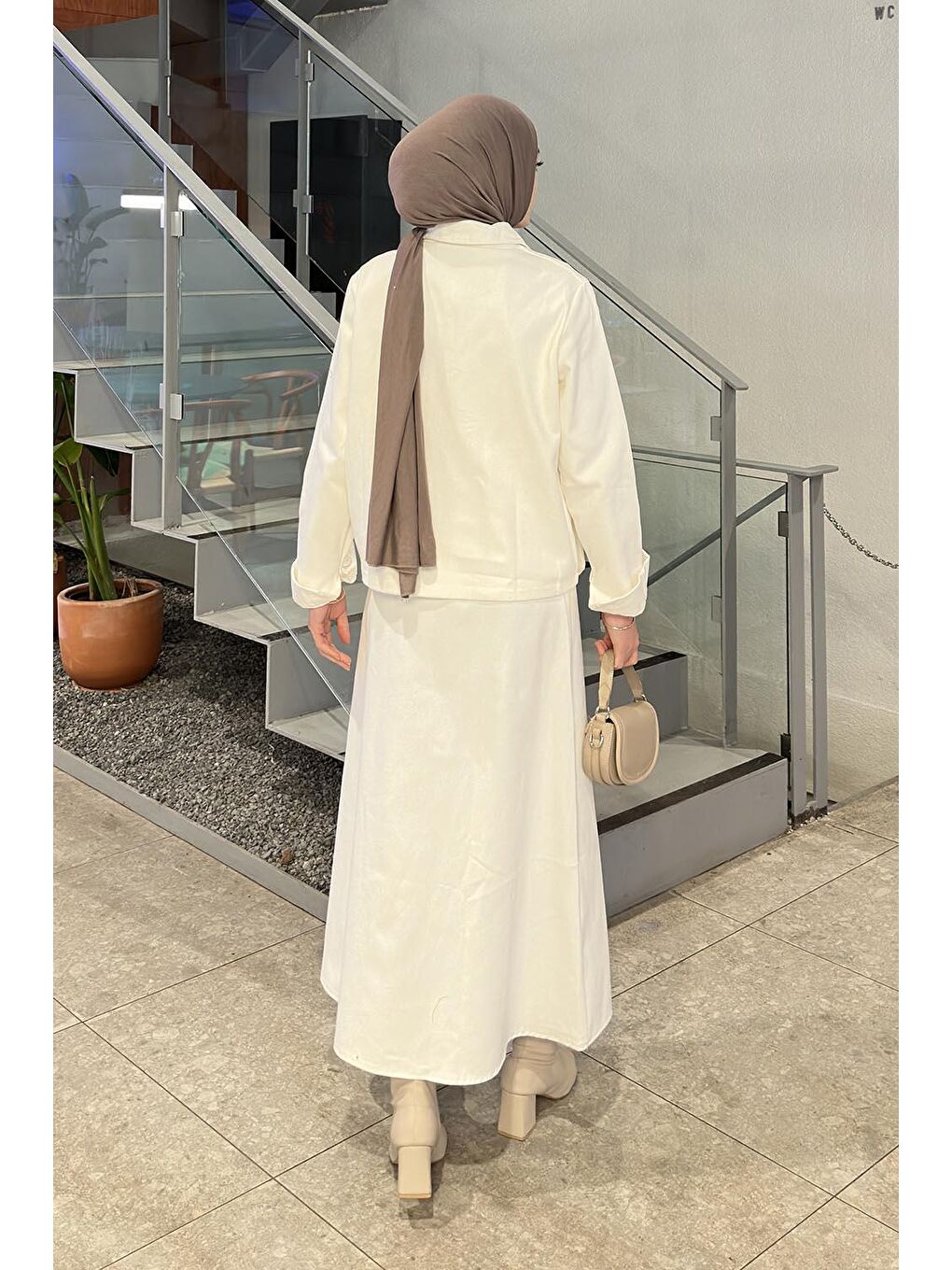 Cep Detaylı İkili Etek Tesettür Takım Beyaz-3