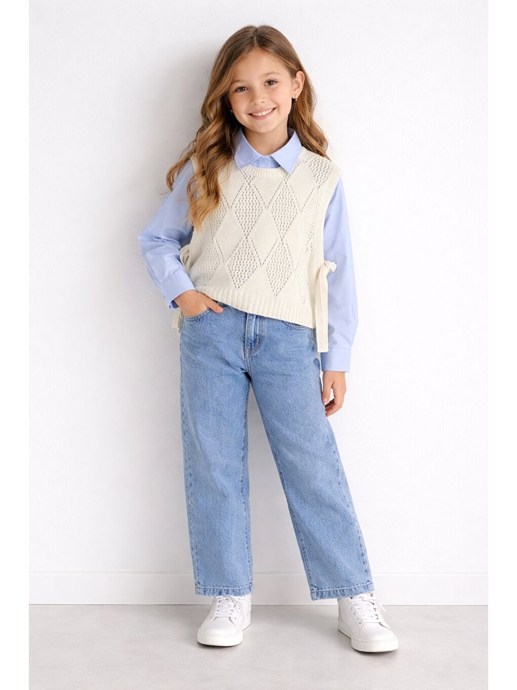 Mavi Düğmeli Gömlekli Jean Pantolonlu Kız Çocuk Triko Süveterli 3lü Takım 23534-2