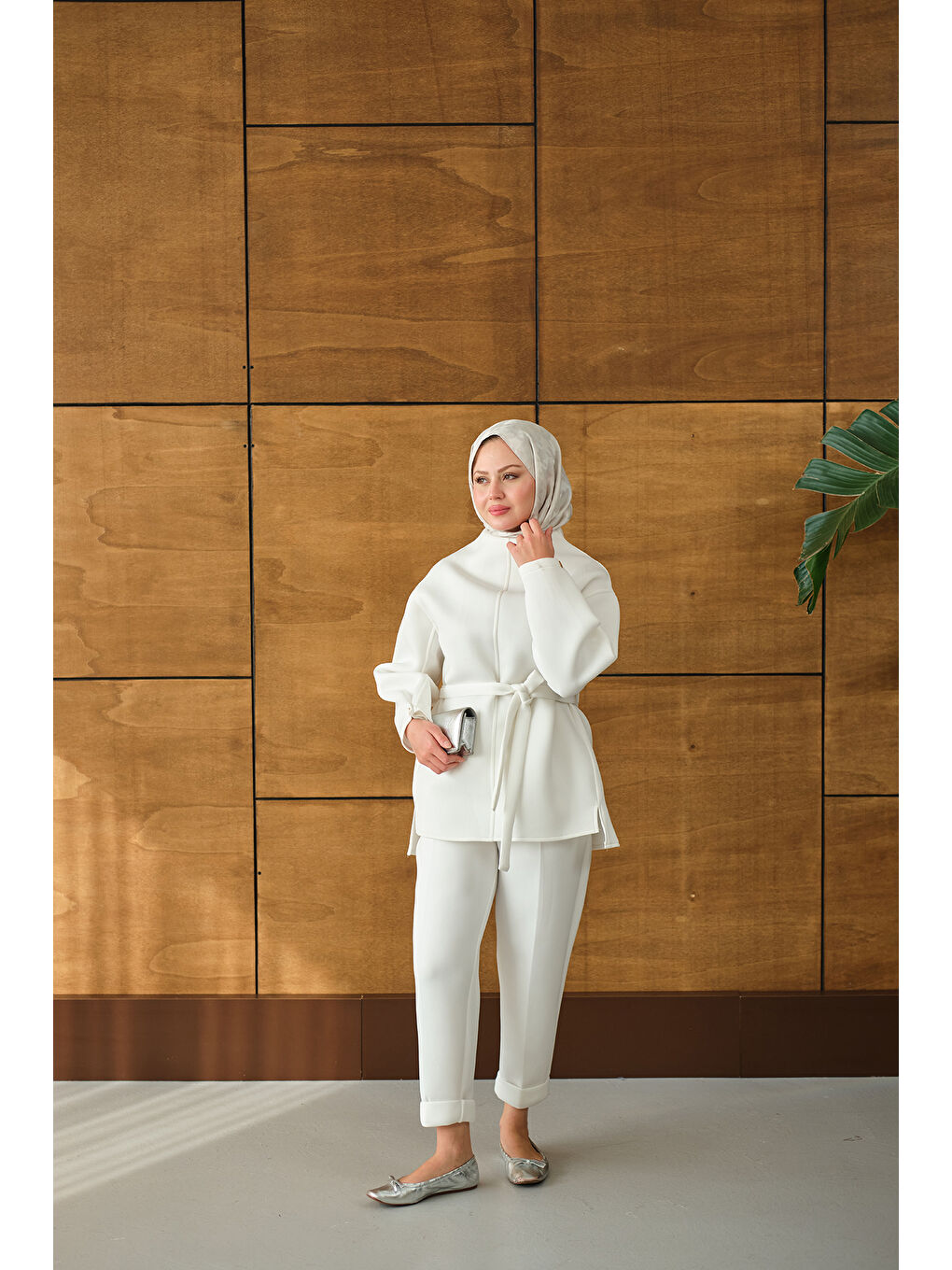 Kadın Bel Bağlamalı Takım Beyaz-3