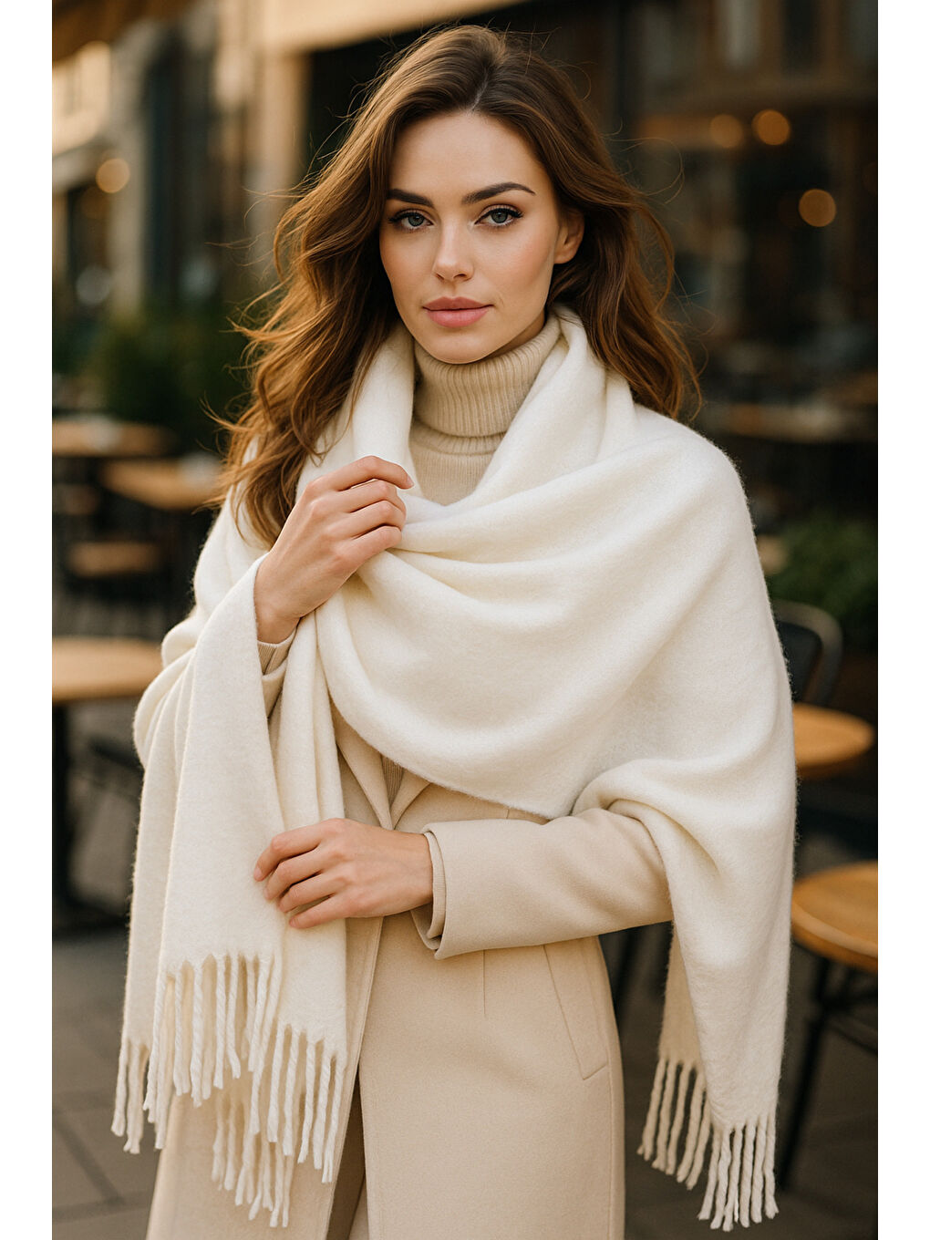 Ekru Püsküllü Atkı – Şal Ve Geniş Yapı, Soğuk Hava Için Ideal Sal1296-4
