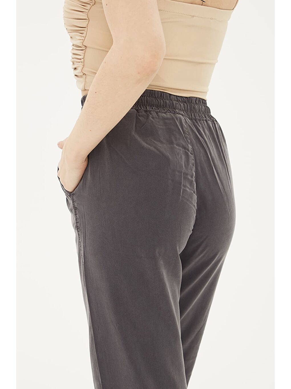 Antrasit Comfort Fit Yüksek Bel Düz Paça Pantolon 25Y0477K1-4