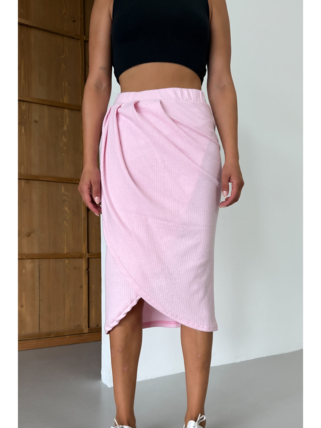 Kadın Pembe Bel Lastikli Kruvaze Midi Boy Etek-1