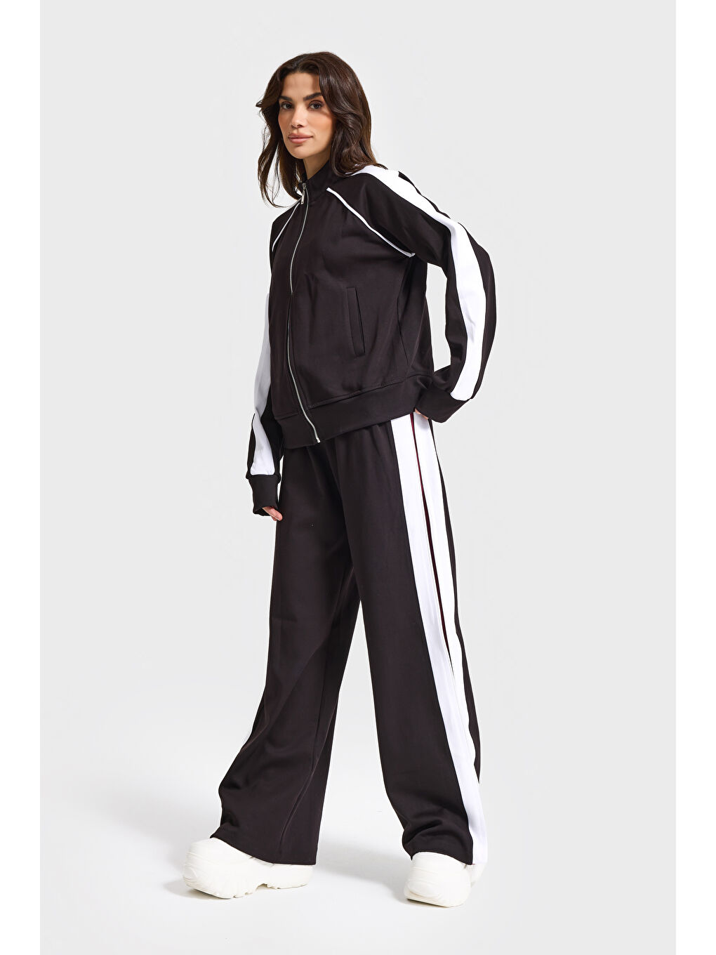 Kadın Siyah Beyaz w5-1 Bol Kesim Polar ve Eşofman Tasarım 2'li Kombin Takım-1