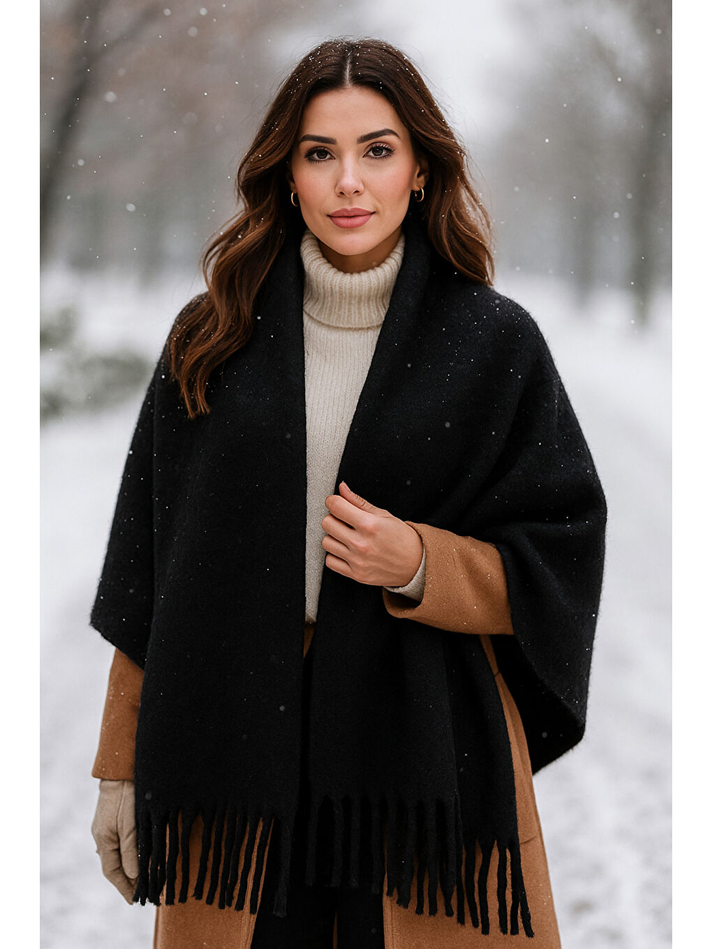 Siyah Püsküllü Atkı – Şal Ve Geniş Yapı, Soğuk Hava Için Ideal Sal1296-3