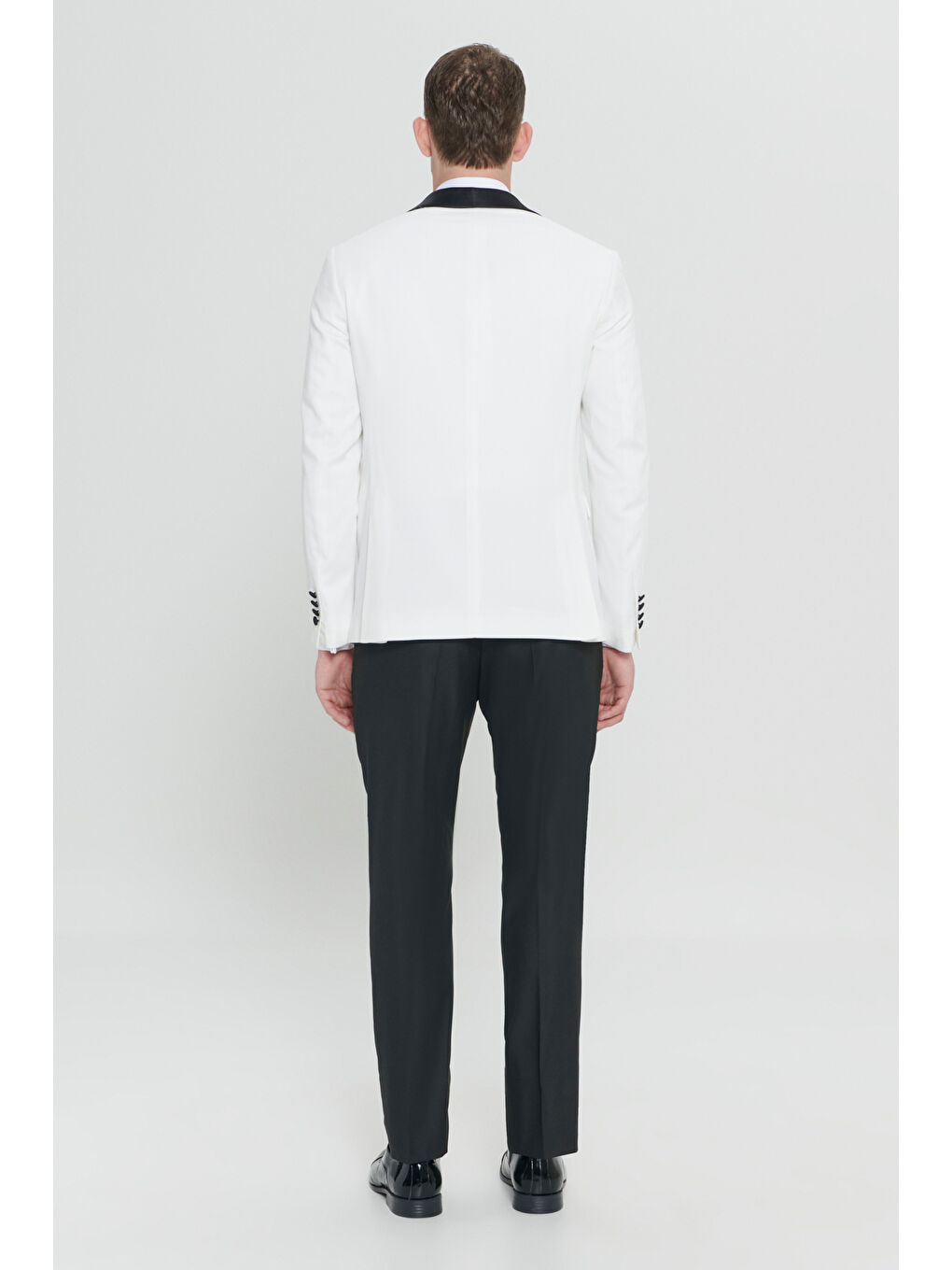 Erkek Beyaz-Siyah Slim Fit Dar Kesim Şal Yaka Armürlü Smokin Takım-8