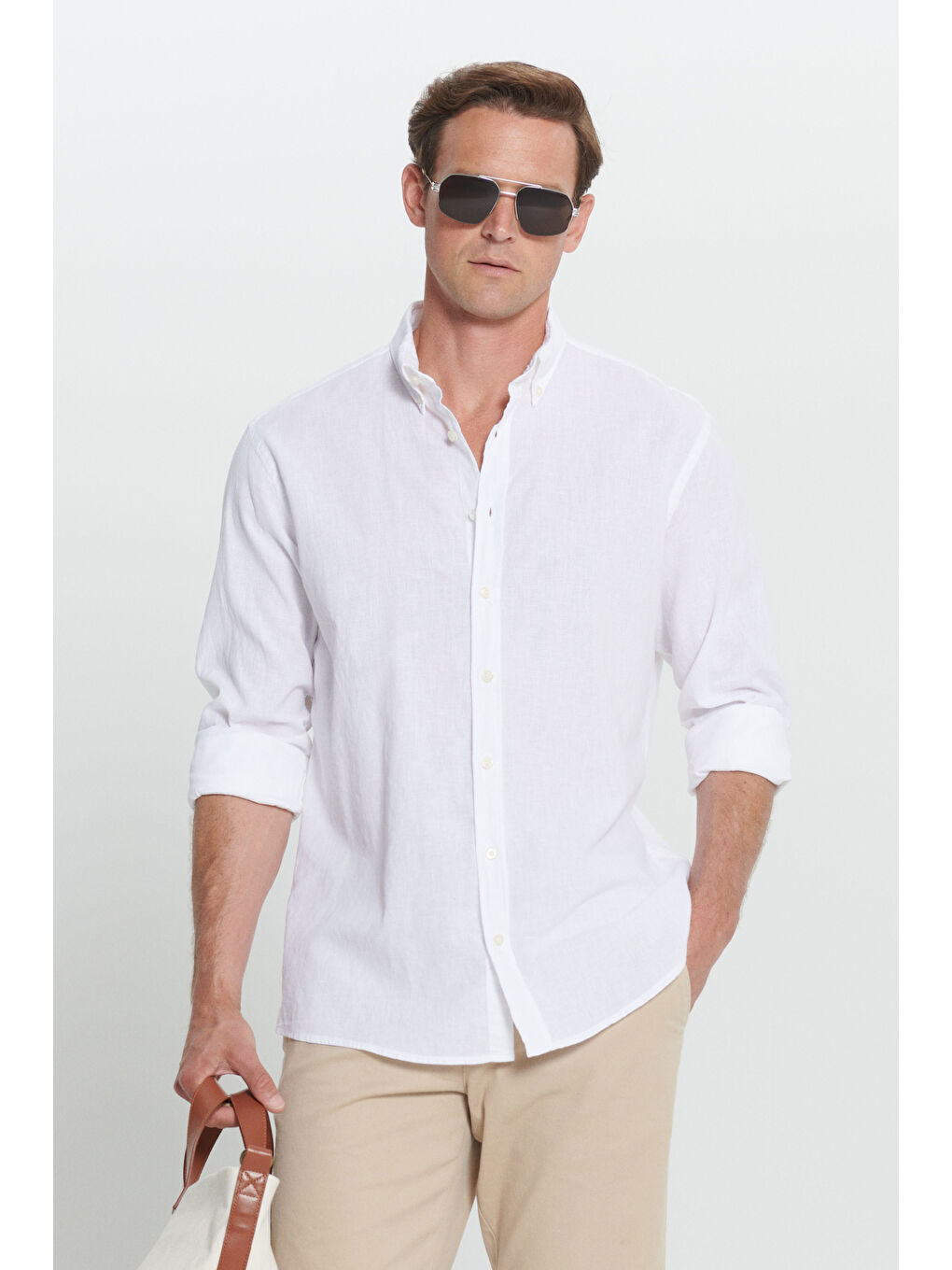 Erkek Beyaz Comfort Fit Rahat Kesim Düğmeli Yaka Keten Gömlek-6