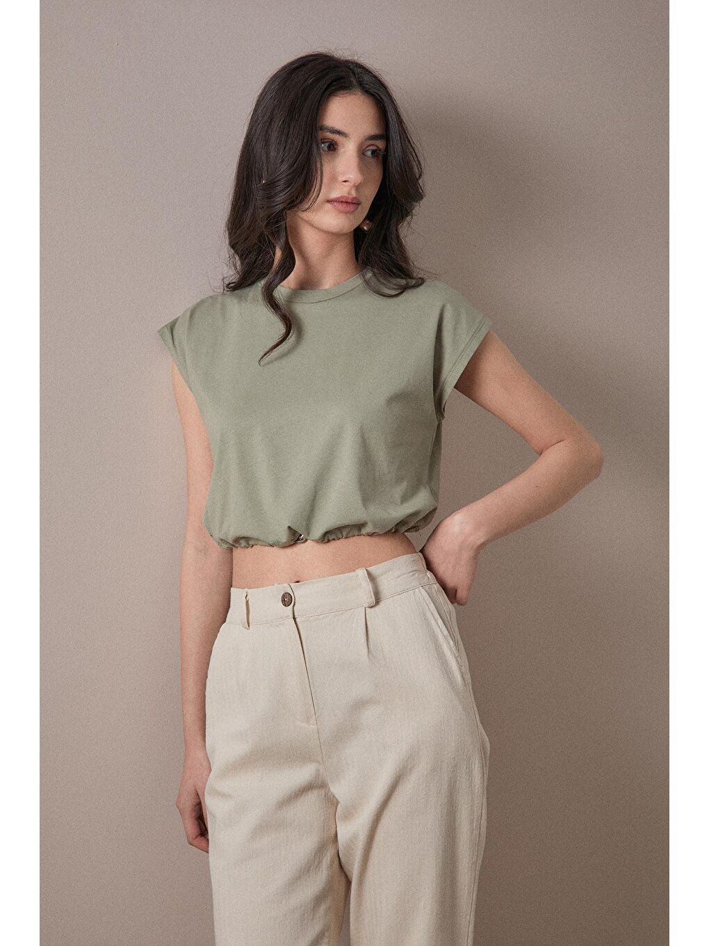 Haki Basic Bisiklet Yaka Stoperli Crop Tişört-3