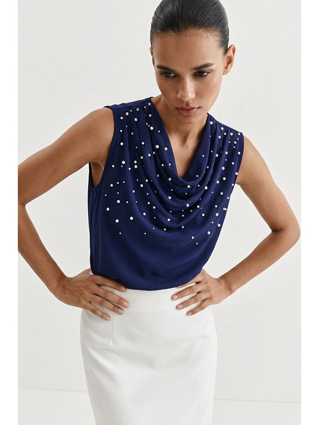 İnci Detaylı Bluz - Lacivert-1