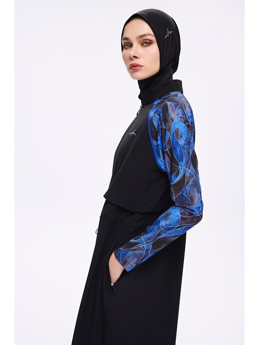 Tam Boy Kolları Desenli Siyah 5 Parça Tam Tesettür Mayo Takımı 5016-2