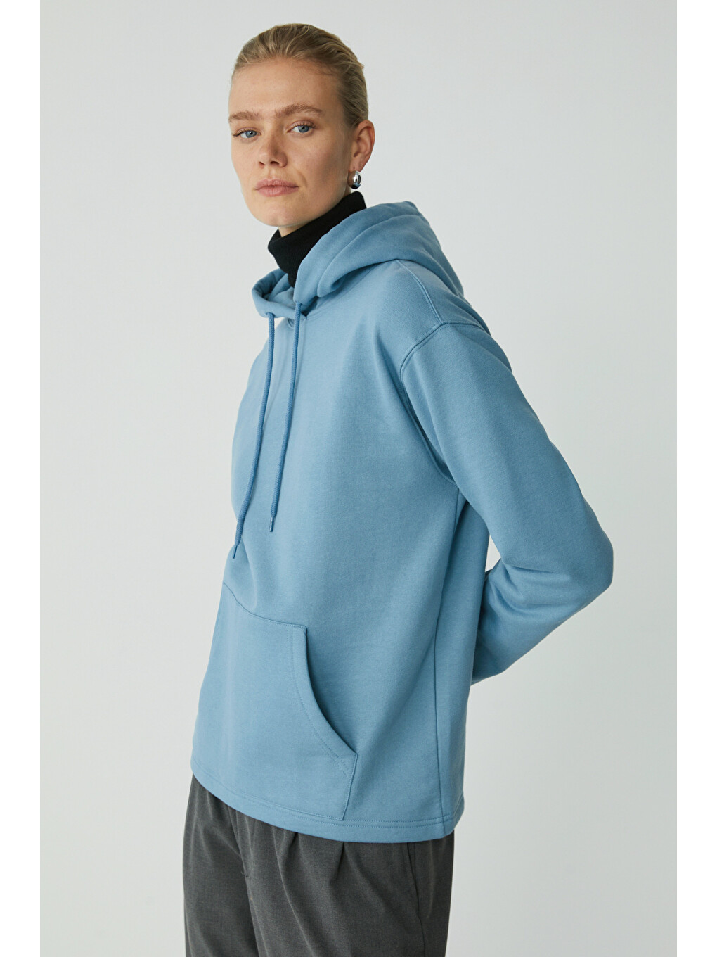 Pıper Kadın Içi Polarlı Yumuşacık Comfort Fit Kapüşonlu Kanguru Cepli Mavi Sweatshirt-4